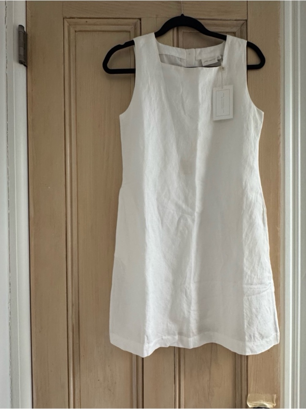 Julia Amory White Linen Serena Dress - Clean Square Neck Shift - Picture 4 of 6